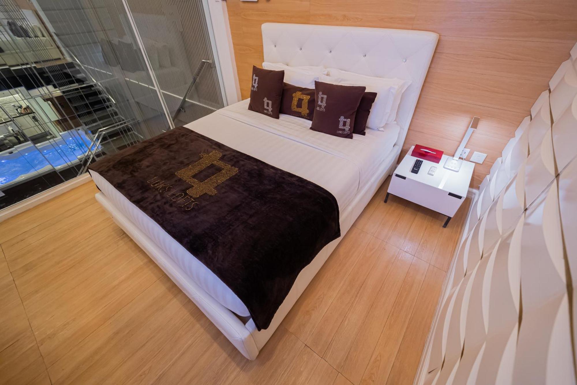 Luks Lofts Hotel & Residences Batangas Bagian luar foto