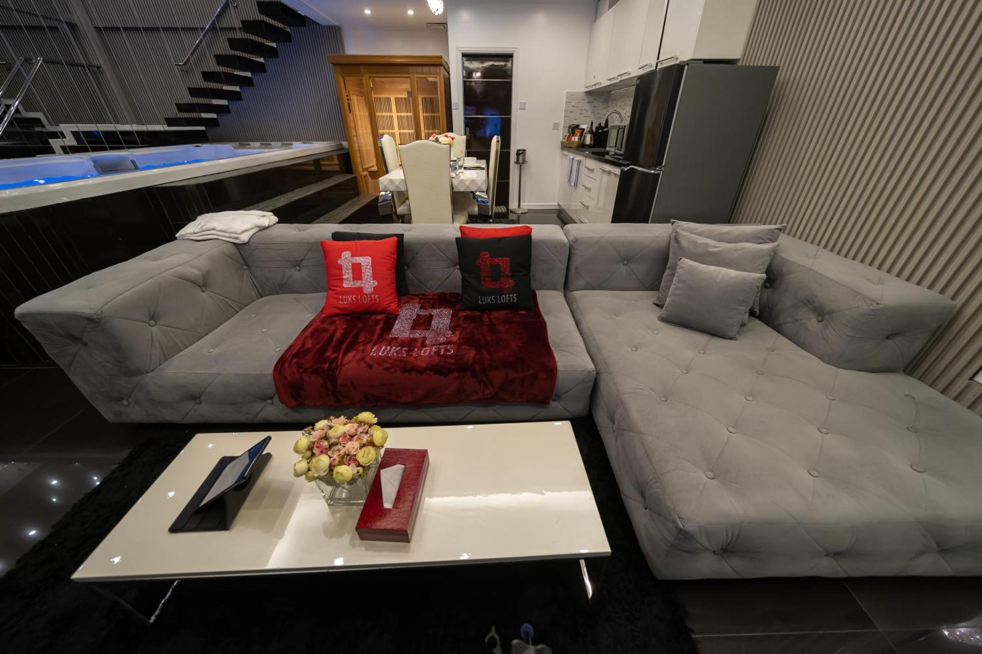 Luks Lofts Hotel & Residences Batangas Bagian luar foto