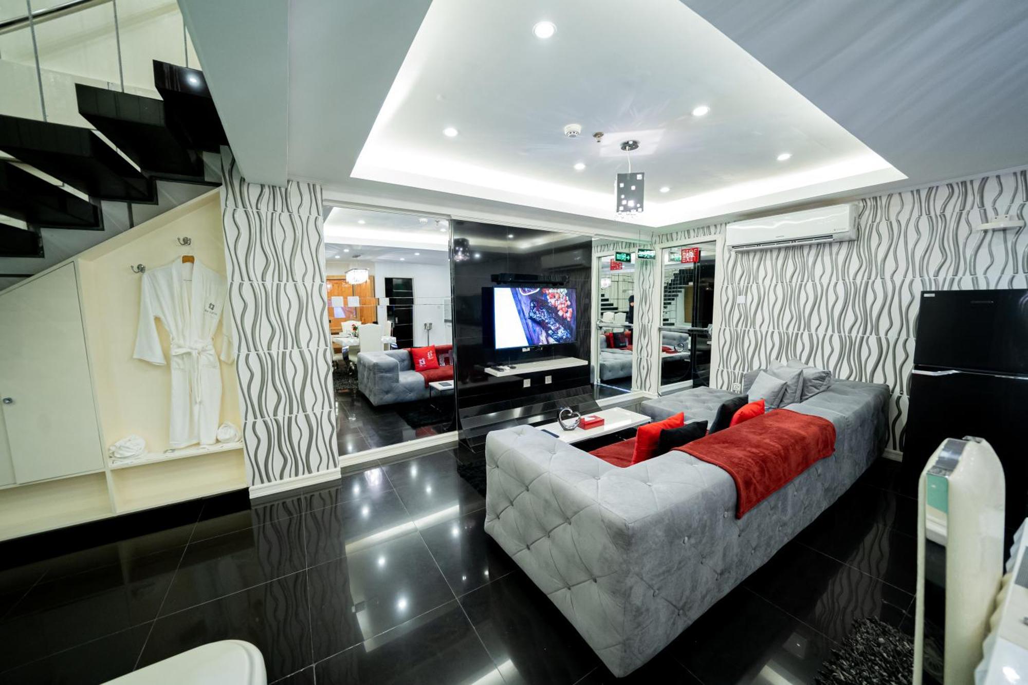 Luks Lofts Hotel & Residences Batangas Bagian luar foto