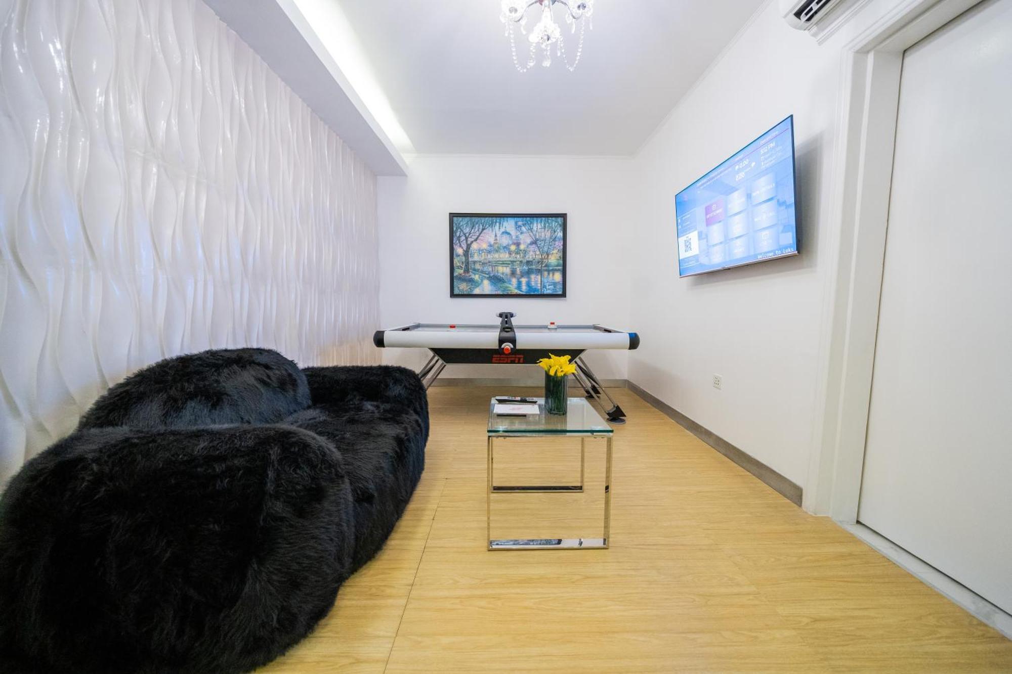 Luks Lofts Hotel & Residences Batangas Bagian luar foto