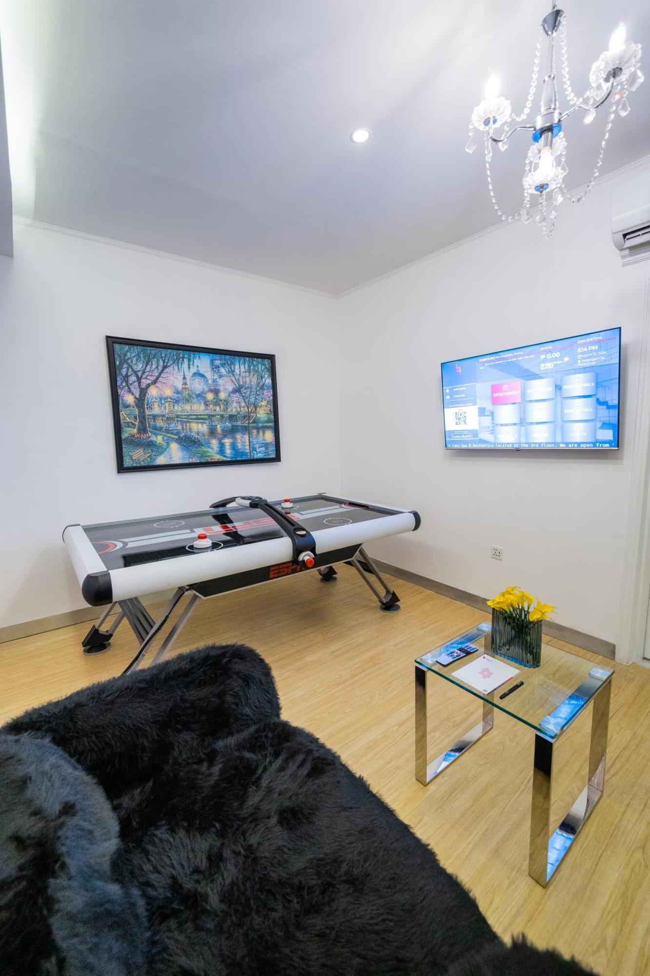 Luks Lofts Hotel & Residences Batangas Bagian luar foto