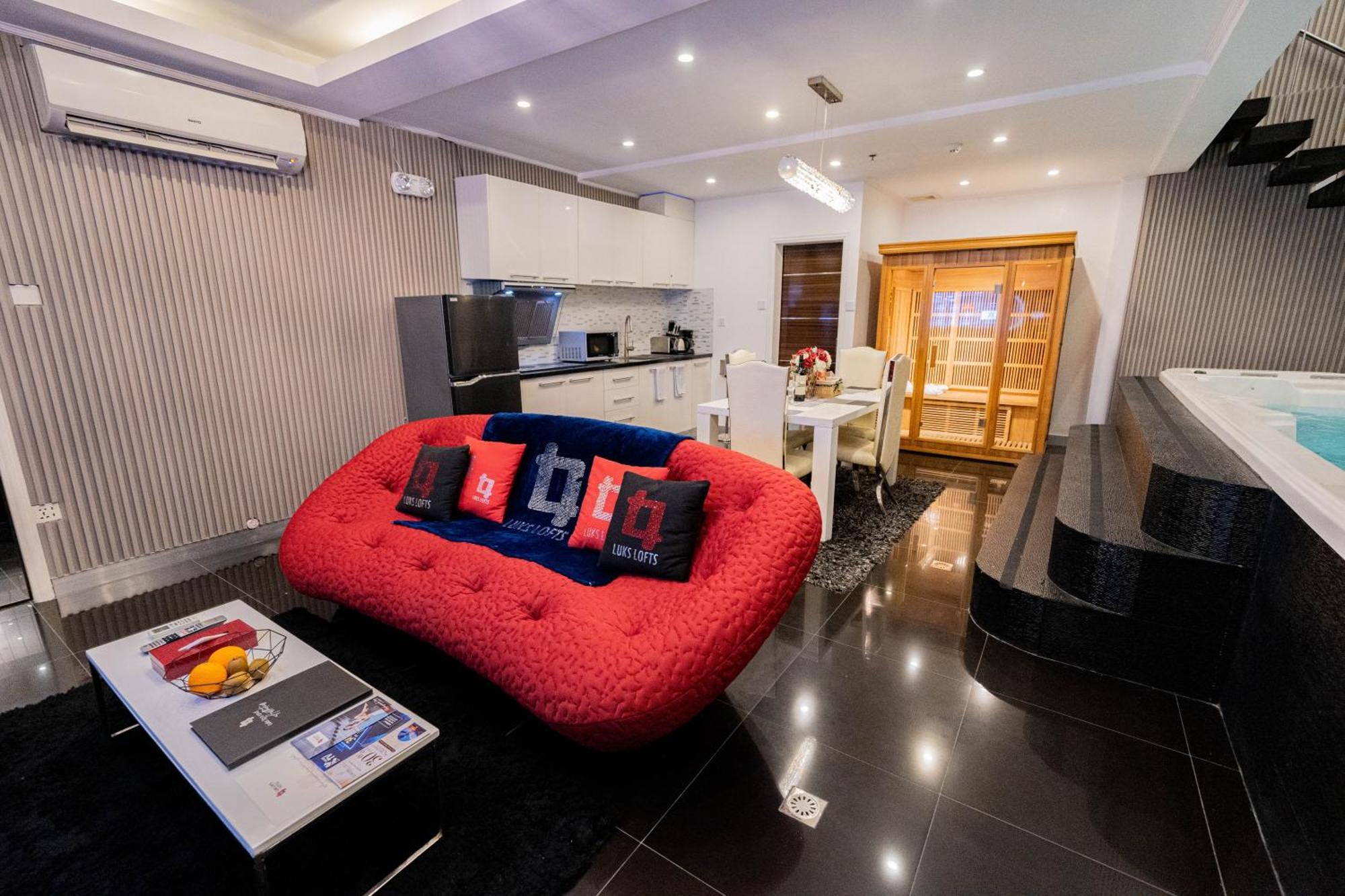 Luks Lofts Hotel & Residences Batangas Bagian luar foto